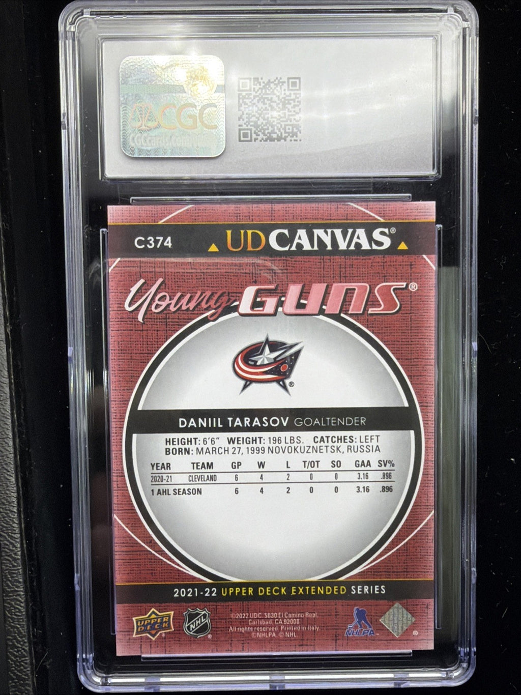 Daniil Tarasov CANVAS Young Guns CGC 10 Gem MT Upper Deck 2021-22 Extended C3741